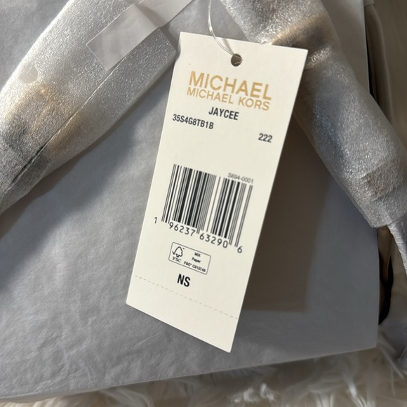 Brandnew Michael Kors Extra Small Jaycee Backpack - Picture 3 of 3